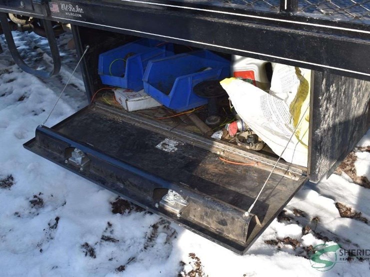 2023-isuzu-npr-image-48