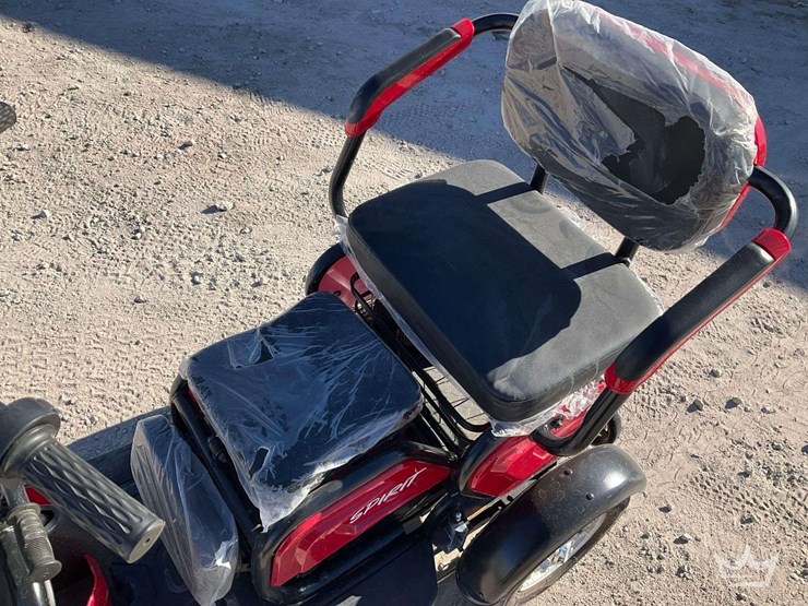 2025-spirit-electric-scooter-image-6