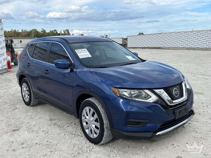 2017-nissan-rogue-image-2