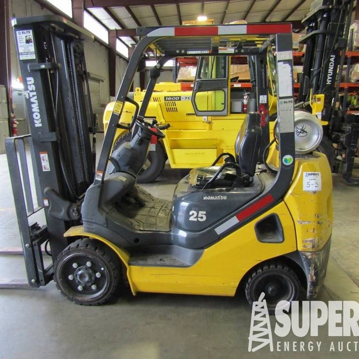 (5-3) 2014 KOMATSU FG25-ST 5000# Forklift, S/N-A4...