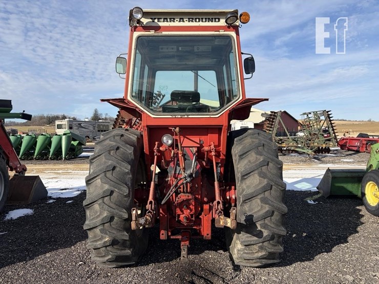 international-806-image-3