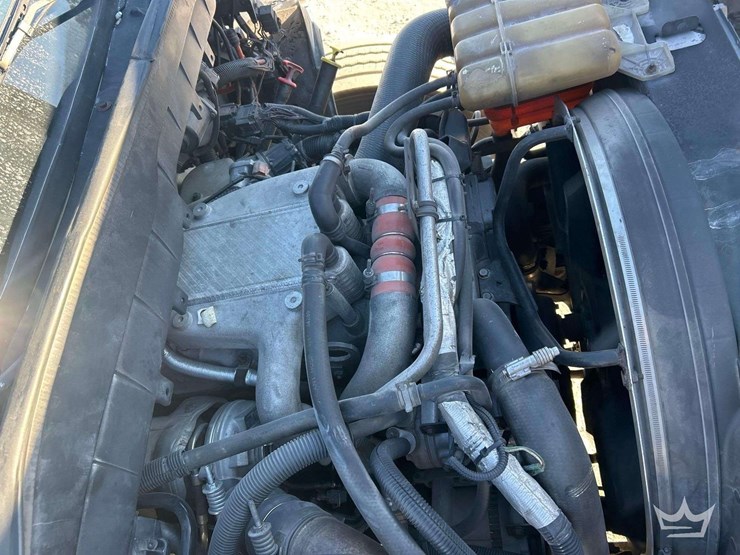 2011-international-durastar-4300-image-10