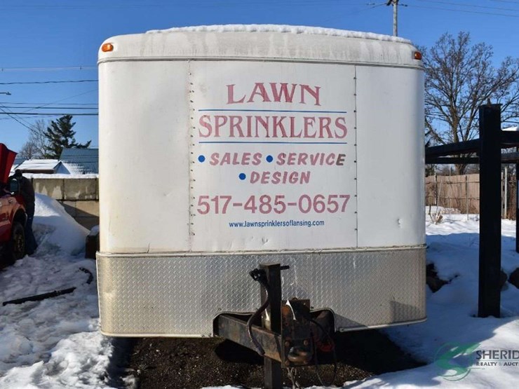 2004-united-enclosed-trailer-with-built-in-shelving-22ft-image-2