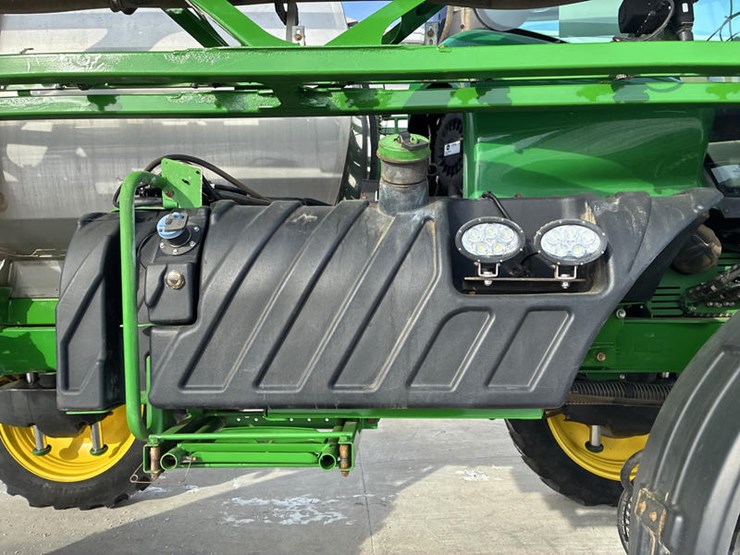 2018-john-deere-r4038-image-24