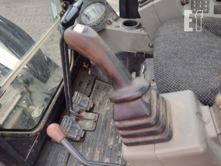 2014-bobcat-e35-image-11