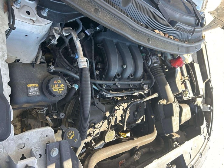 2016-ford-explorer-image-8