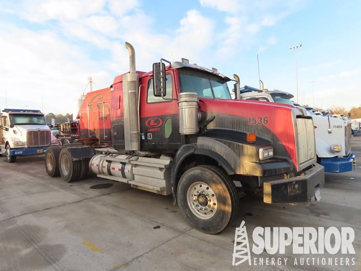 2015-western-star-4900-image-2