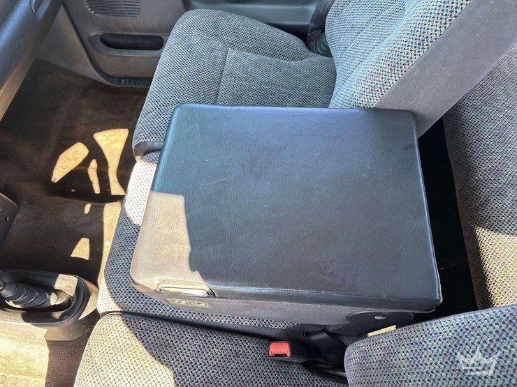 2000-dodge-ram-1500-image-24