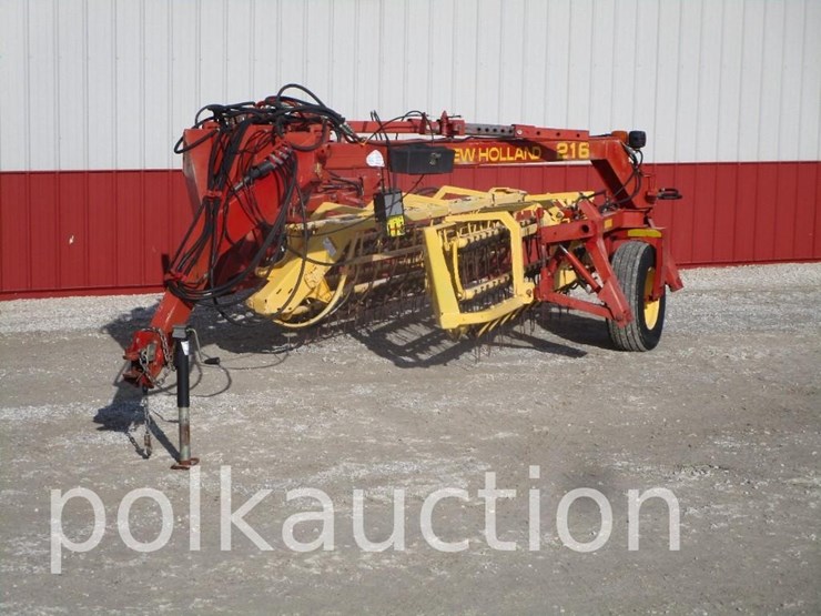 new-holland-216-image-8