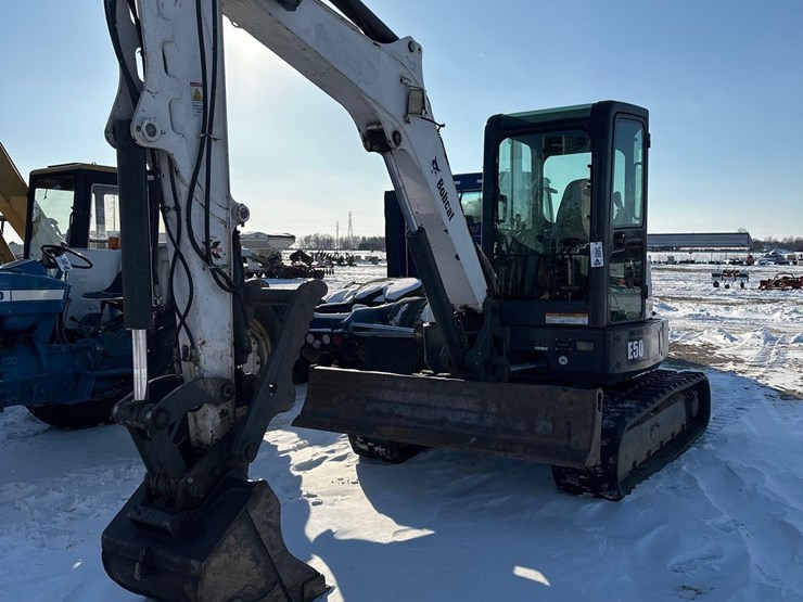 bobcat-e50-image-2