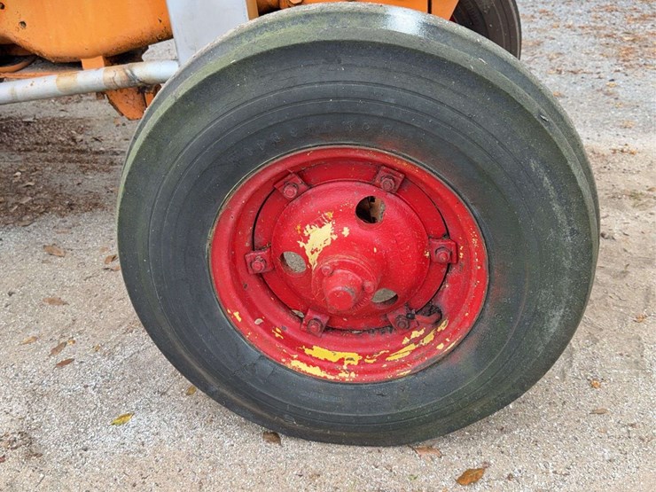 minneapolis-moline-335-image-30