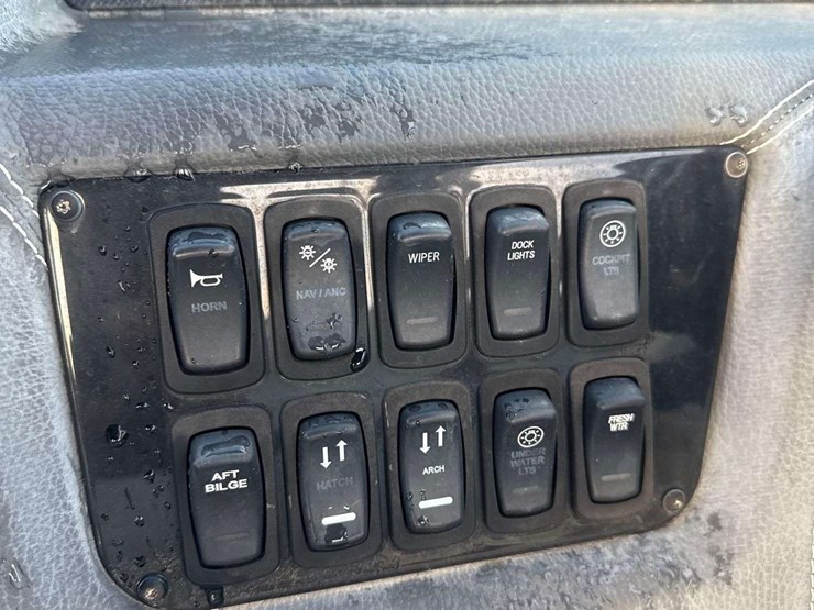 2018-regal-29obx-29ft-boat-with-34ft-t/a-boat-trailer-image-36