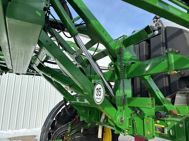 2018-john-deere-r4038-image-33