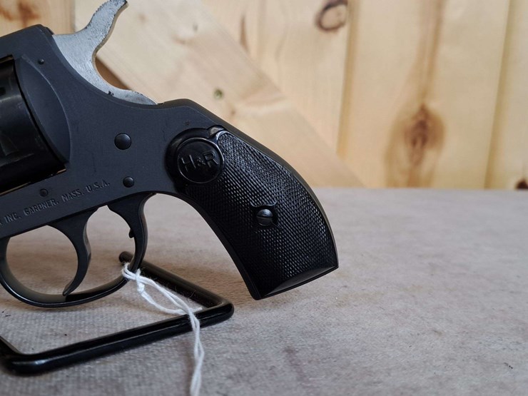 h&r-model-632-.32-s&w-long-da-revolver-image-2