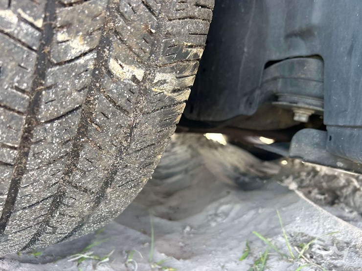 2017-ford-explorer-image-21