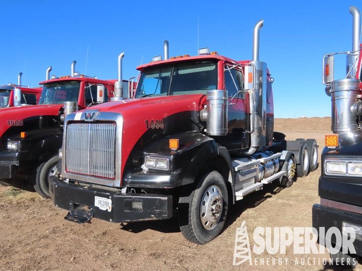 2012-western-star-4900-image-1