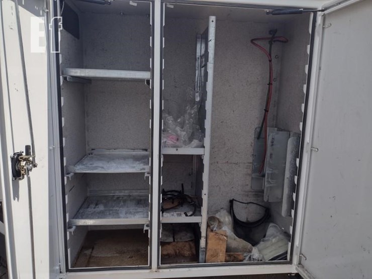 18-ford-f550-image-38