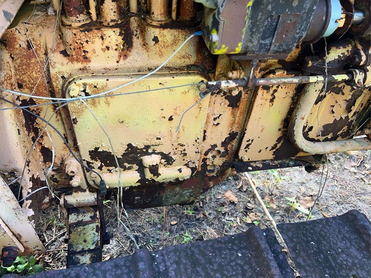 caterpillar-twenty-image-21