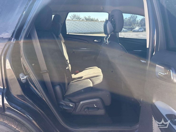 2017-dodge-journey-image-23