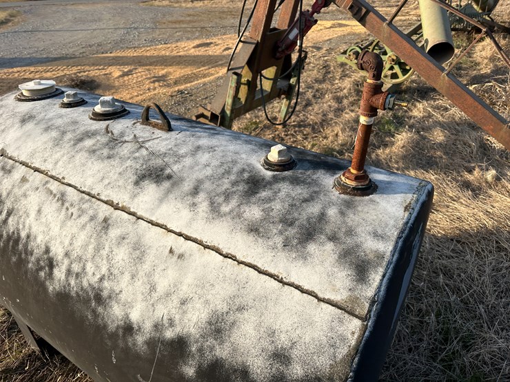 #38458-•-~300gal-fueltank-image-6