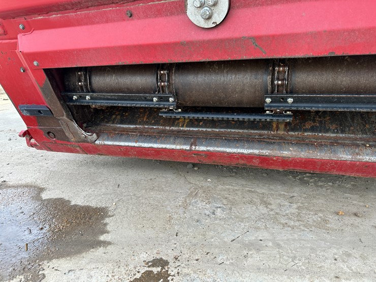 #38416-•-2016-case-axial-flow-8240-prwd-combine-yfg230343-image-53