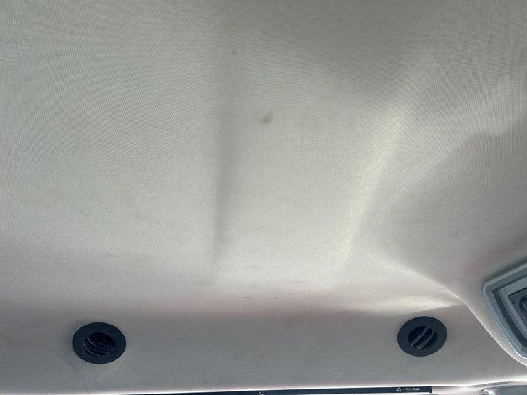 2014-versatile-400-image-46