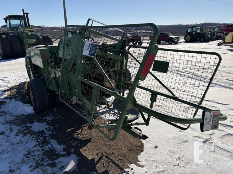 1984-john-deere-327-image-2