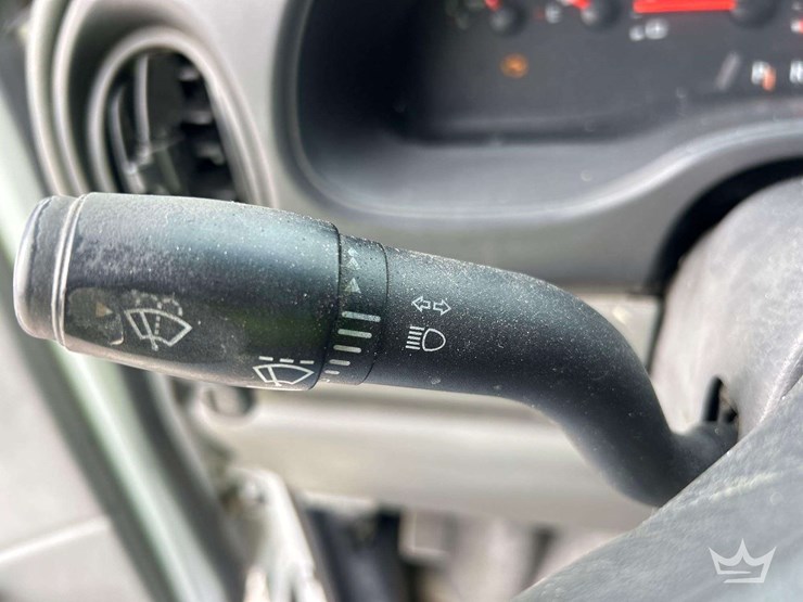 2006-ford-e350-image-14