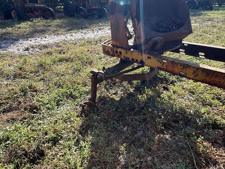 minneapolis-moline-parts-tractor-image-21