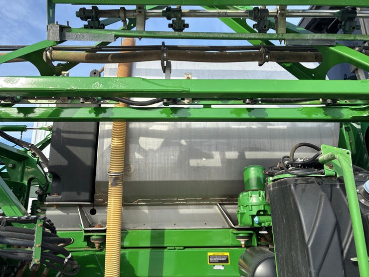 2018-john-deere-r4038-image-25