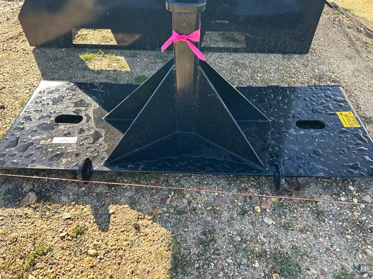 #37637-•-skid-steer-reciever-hitch-attachment-image-3