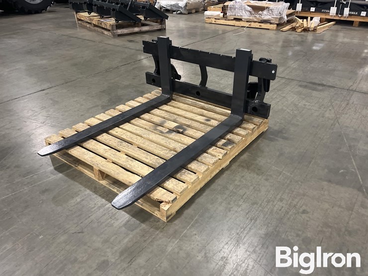 stoll-euro-style-pallet-forks-image-1