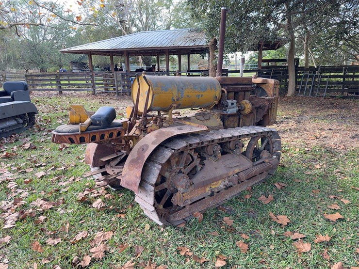 caterpillar-thirty-image-4