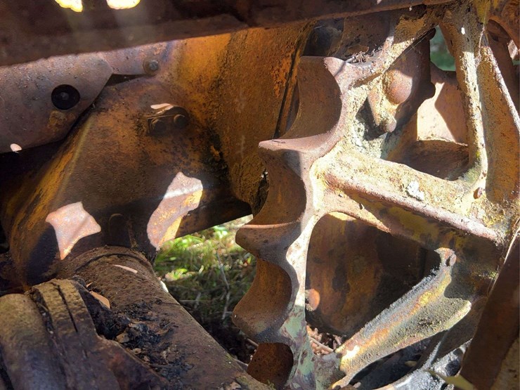 caterpillar-r2-image-46