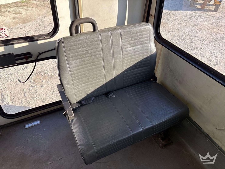 2003-ford-e450-image-19