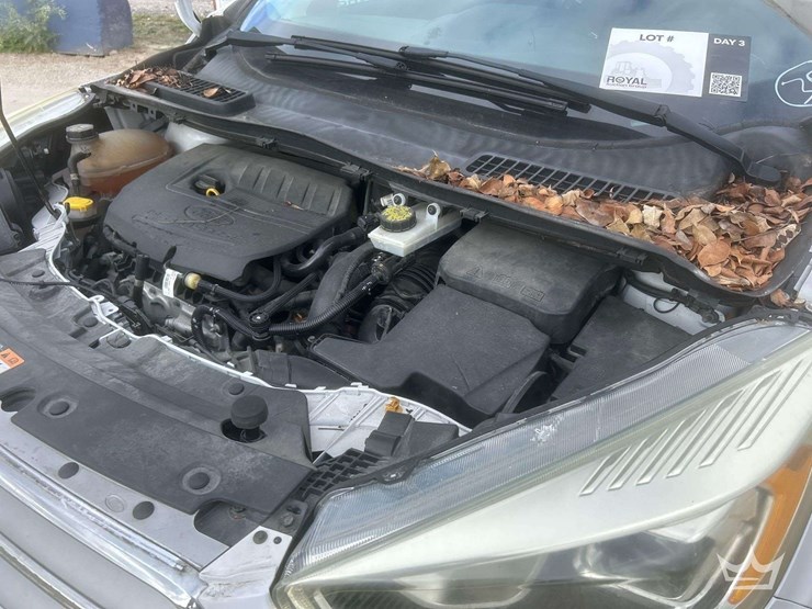 2017-ford-escape-image-14