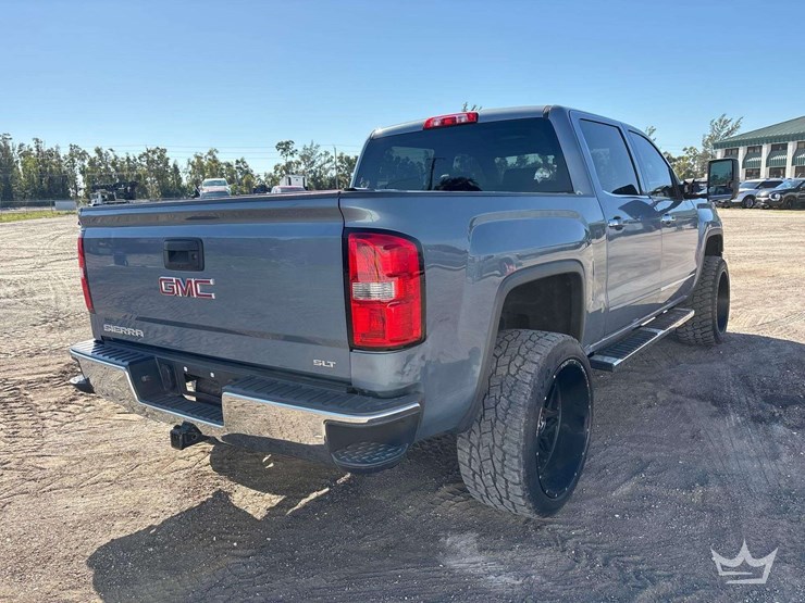 2015-gmc-sierra-1500-slt-image-3