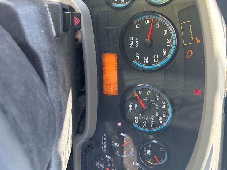 bucket-truck-image-12