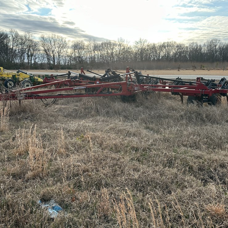 #38452 • Case PTX300 34' Field Cultivator