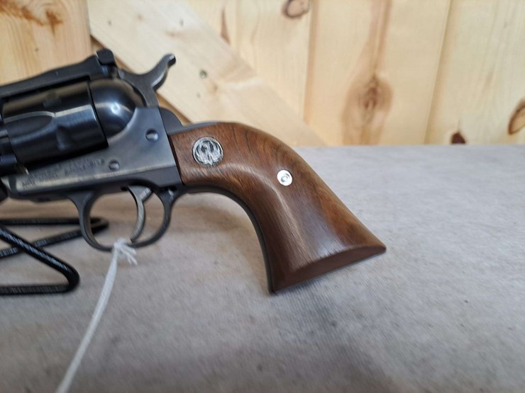 ruger-new-model-single-six-.22-lr-sa-revolver-image-2