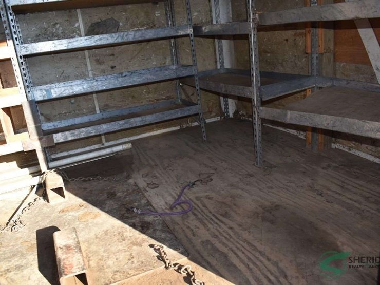 2004-united-enclosed-trailer-with-built-in-shelving-22ft-image-13