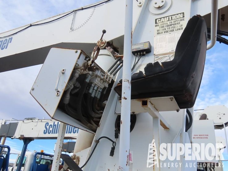 2011-peterbilt-367-image-6