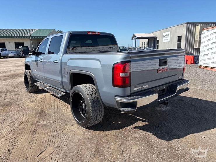 2015-gmc-sierra-1500-slt-image-4