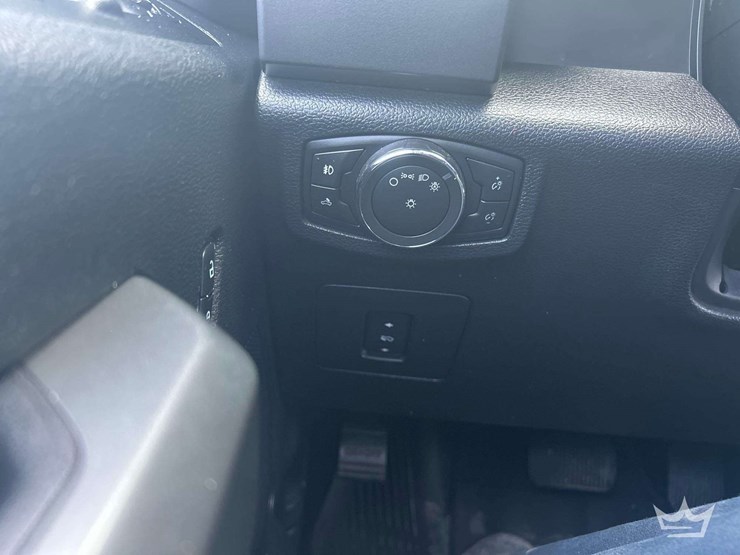 2016-ford-f150-image-17