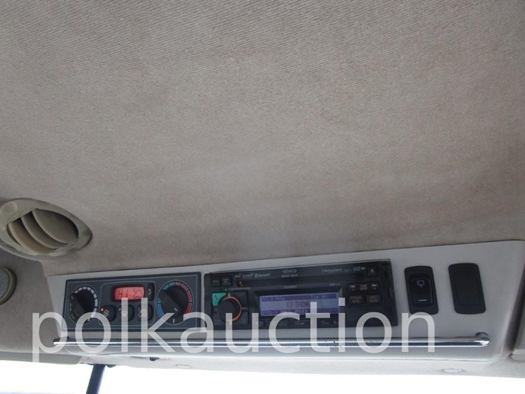 2013-challenger-mt655d-image-14