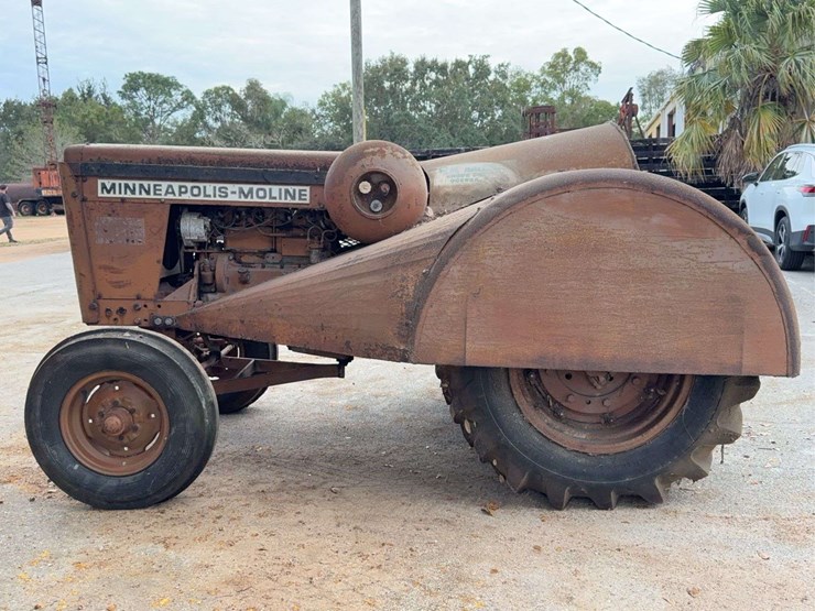 minneapolis-moline-lp-orchard-image-5