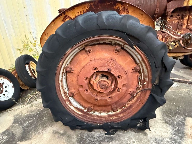 minneapolis-moline-ub-image-36