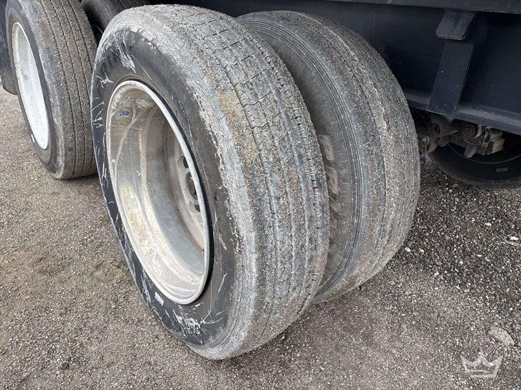 2023-global-trailers-gt302-image-9