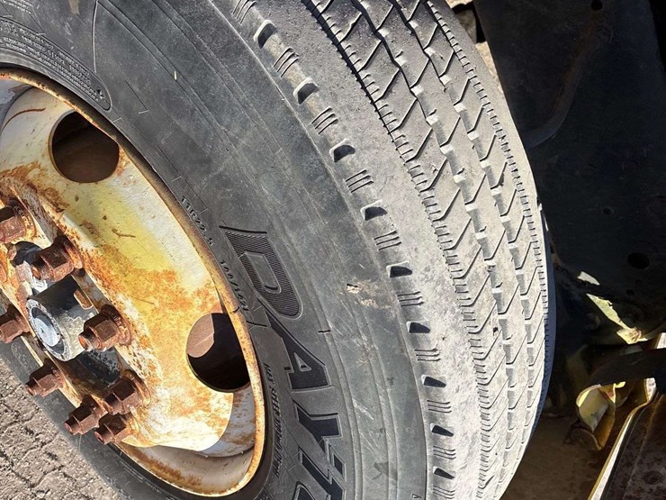 1995-ford-ln8000-image-26