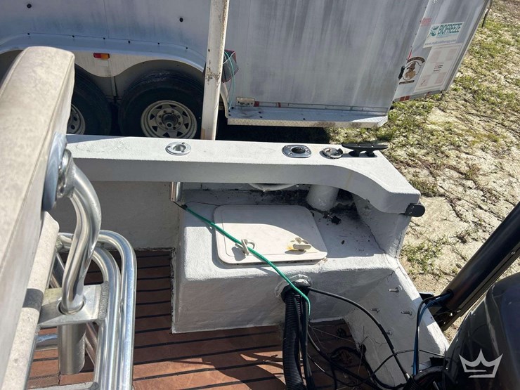 1990-21ft-center-console-fishing-boat-with-t/a-boat-trailer-image-19